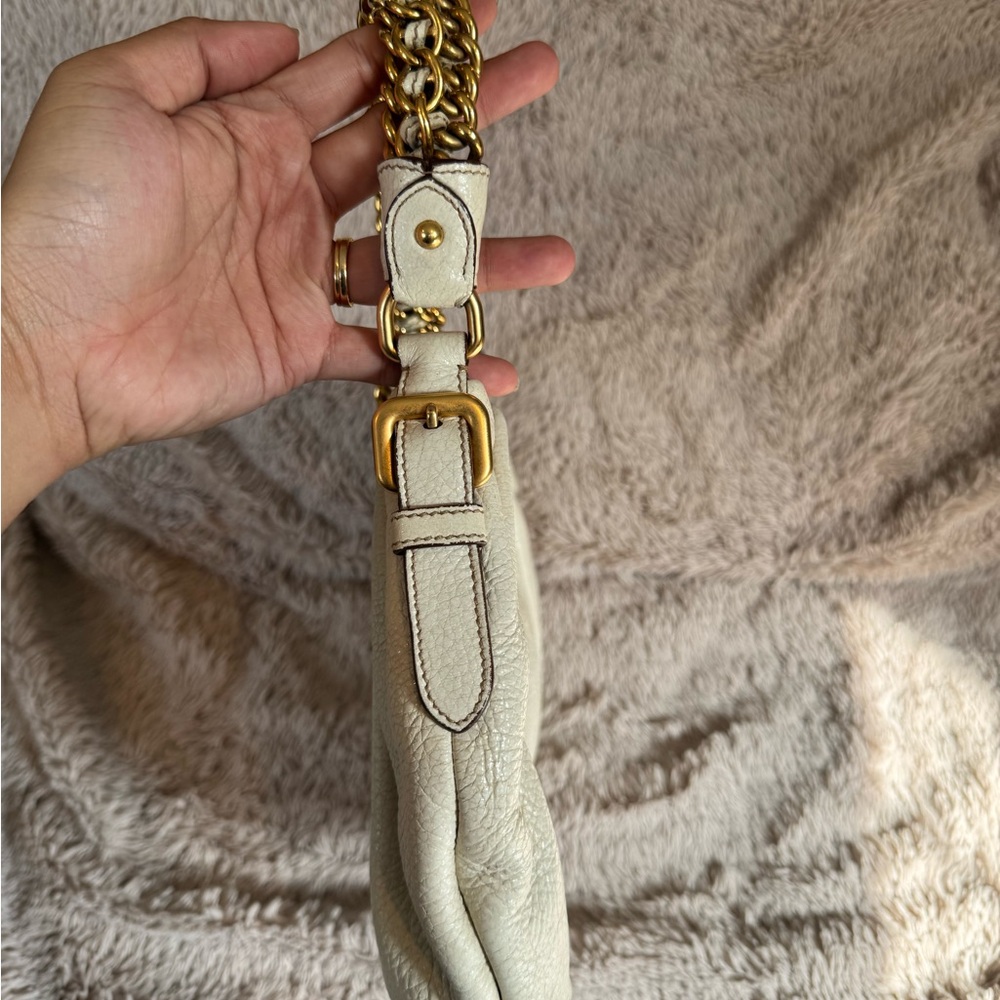 Prada White Leather Shoulder Bag with Gold Chain - Picture 3 of 11